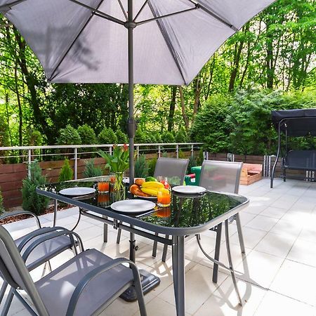 Beachfront Apartment Haga With Free Parking By Noclegi Renters Sopot Esterno foto