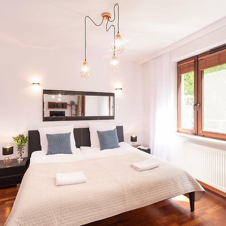 Beachfront Apartment Haga With Free Parking By Noclegi Renters Sopot Esterno foto