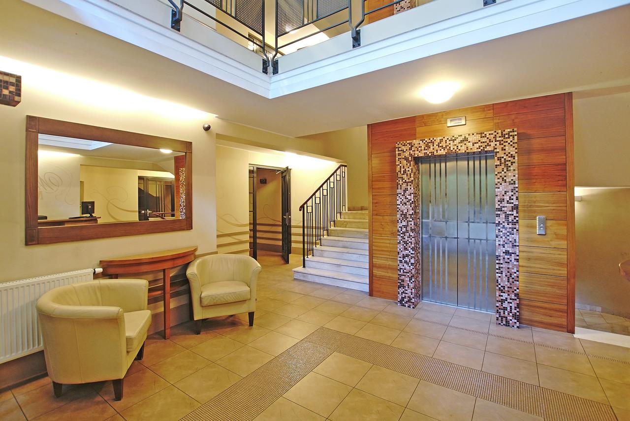 Beachfront Apartment Haga With Free Parking By Noclegi Renters Sopot Esterno foto