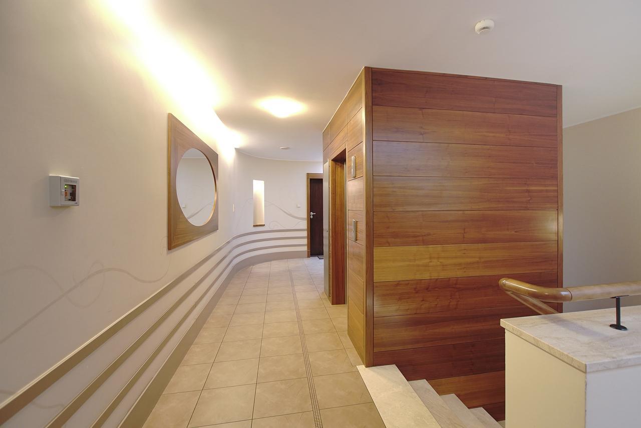 Beachfront Apartment Haga With Free Parking By Noclegi Renters Sopot Esterno foto