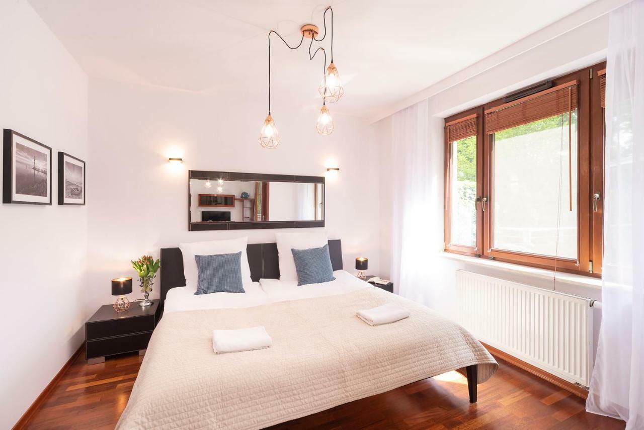 Beachfront Apartment Haga With Free Parking By Noclegi Renters Sopot Esterno foto