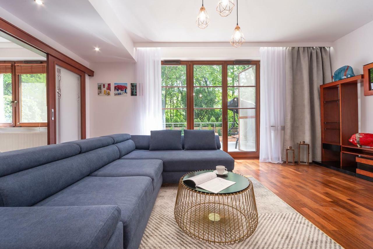 Beachfront Apartment Haga With Free Parking By Noclegi Renters Sopot Esterno foto